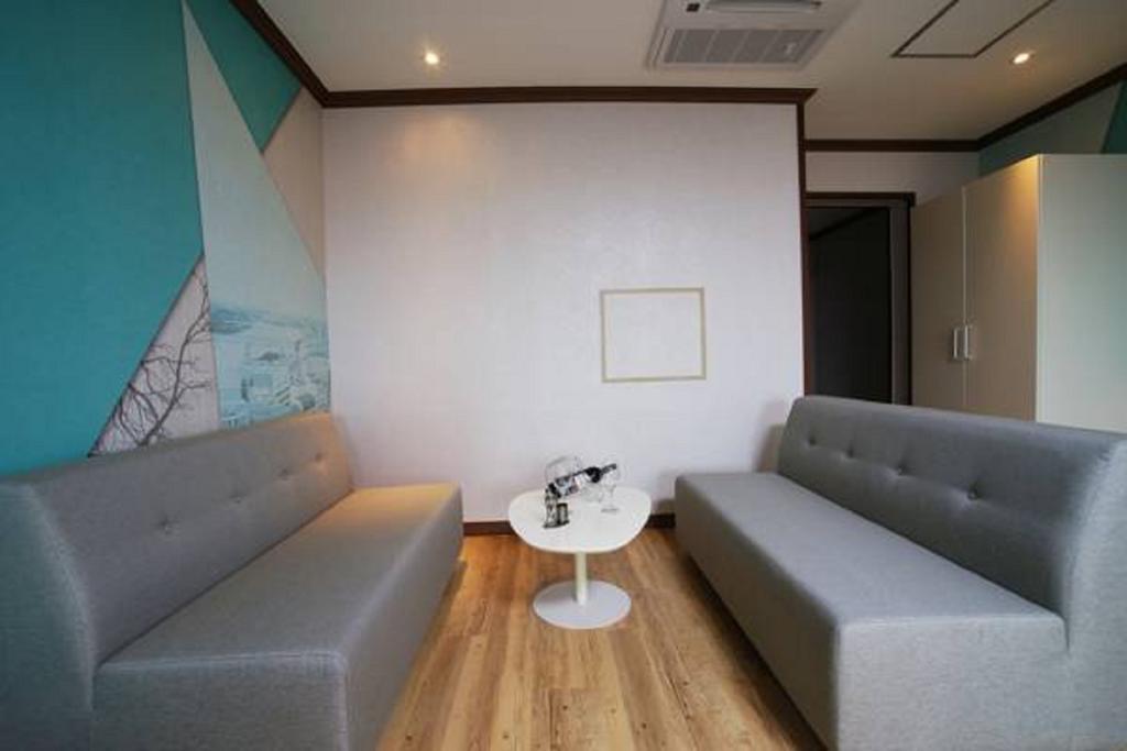 Seongsan Aqua Beach Hotel Seogwipo Eksteriør bilde