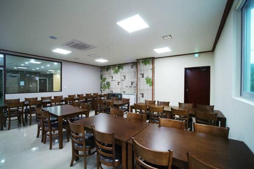 Seongsan Aqua Beach Hotel Seogwipo Eksteriør bilde