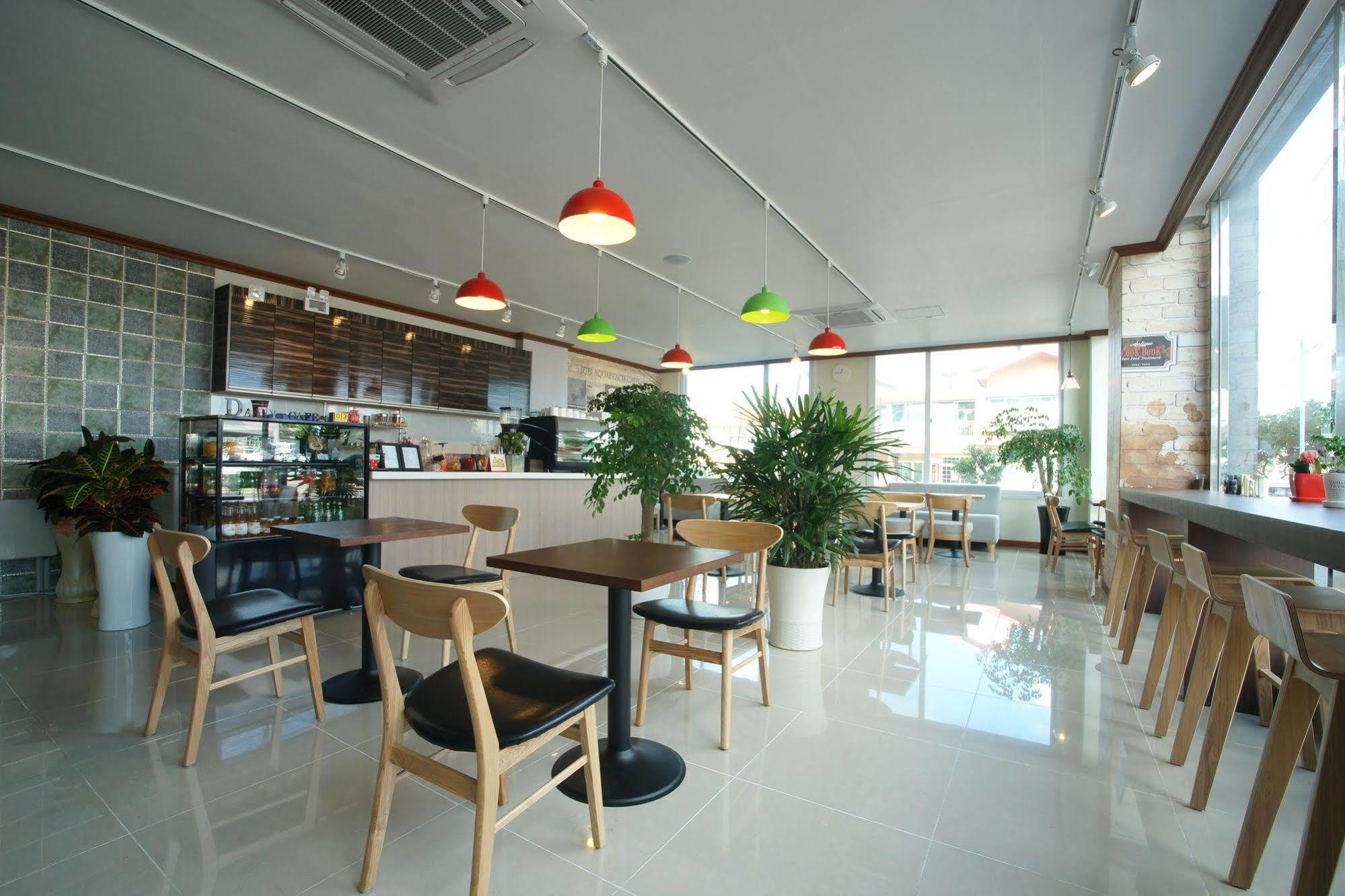 Seongsan Aqua Beach Hotel Seogwipo Eksteriør bilde