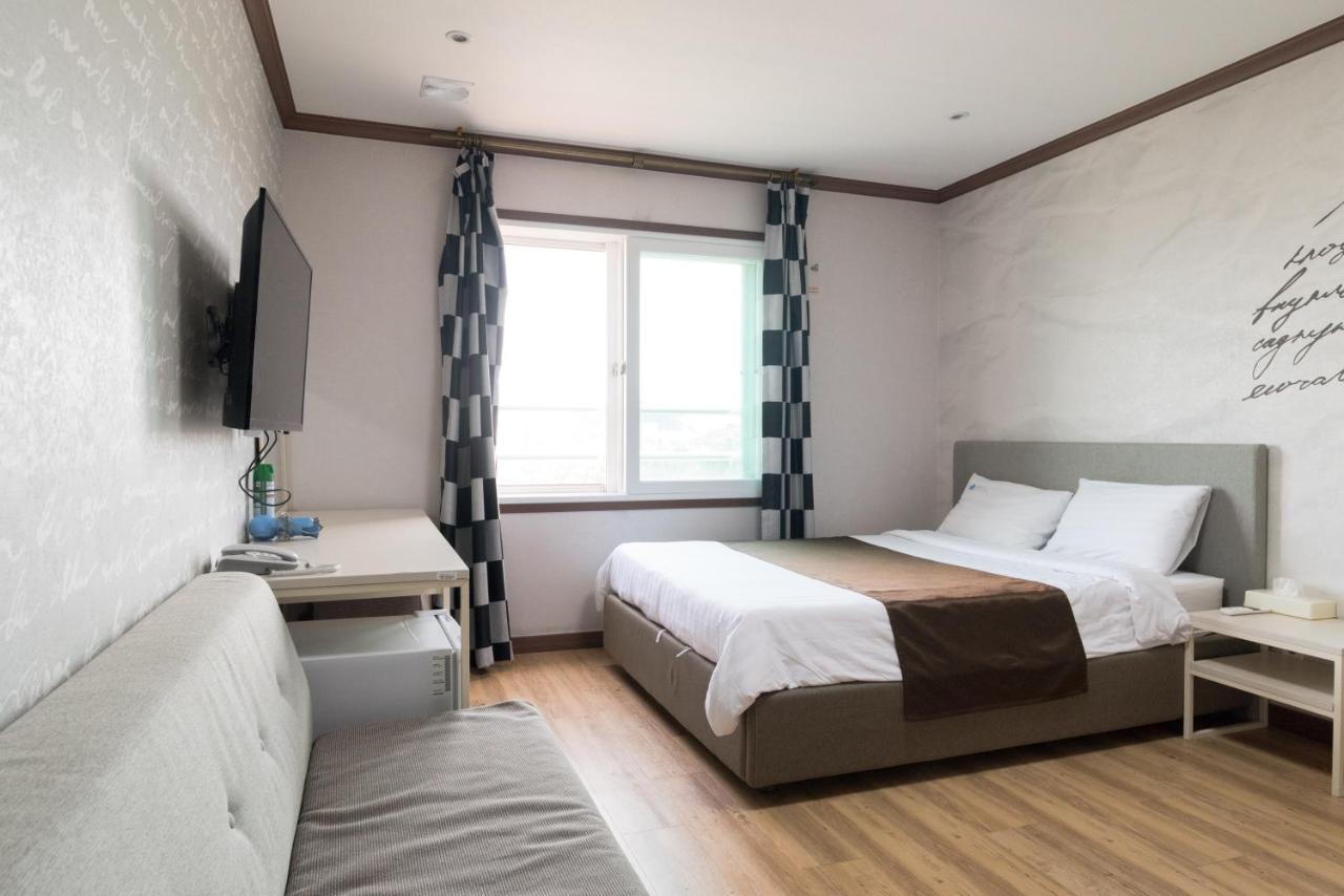 Seongsan Aqua Beach Hotel Seogwipo Eksteriør bilde